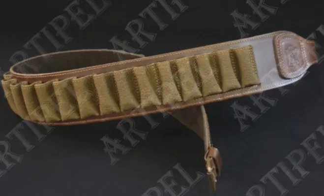 cartuccera calibro 12 in pelle,
