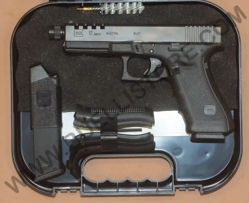 glock pistola semiautomatica con fresature custom