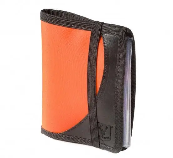 Porta licenza arancione fluo con dettagli in pelle nera - RISERVA