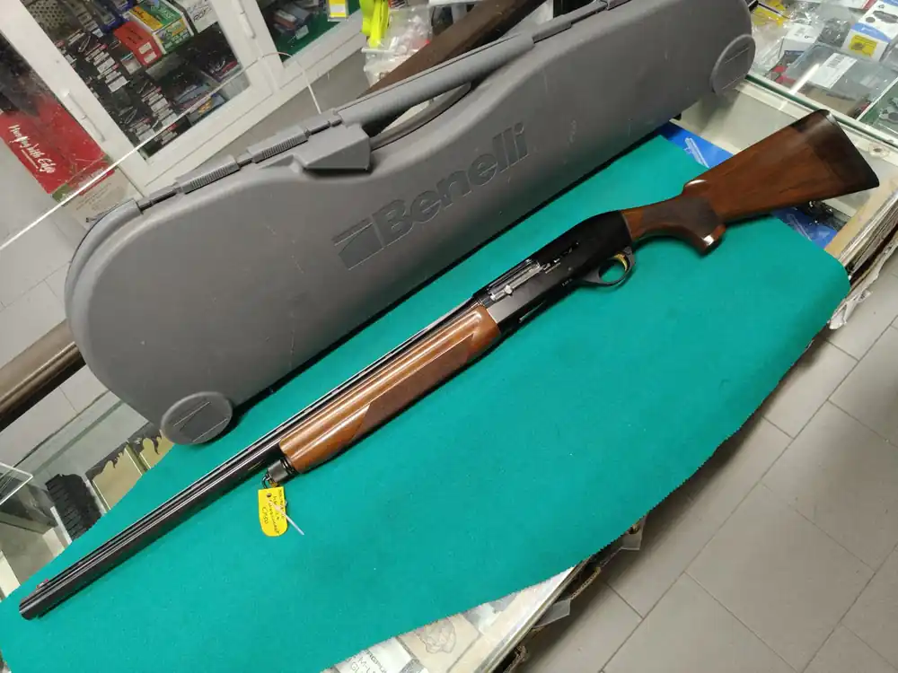 Benelli fucile semiauto. usato mod. Montefeltro Sinistro cal.12