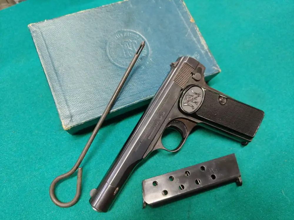 FN Browning pistola semiauto. usata mod. 10/22 cal. 7,65