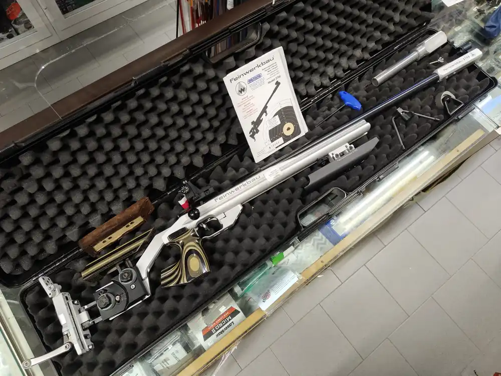 Feinwerkbau carabina bolt action usata mod. 2700 Alu cal. 22LR