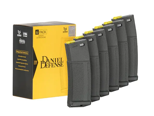 CONFEZIONE DA 6 CARICATORI DANIEL DEFENSE M4/AR-15 MID-CAP DA 210 BBs MONOFILARI CYMA-EMG