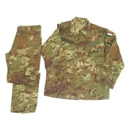 Uniforme Italia con scudetto