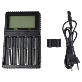 Caricabatteria con display LCD universale 4 slot NI-MH - NI-CD - LI-ION LIFEP04